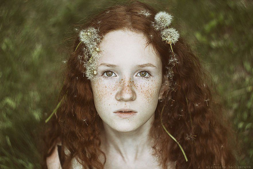Yak reccomend Redhead and freckles photography