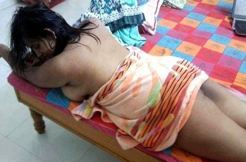 Burmese girl naked self shot for her bf