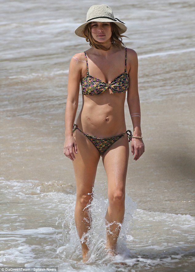 Josie model bikini