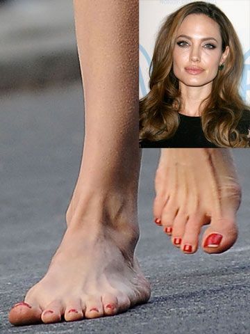 Anjlina jolie has a foot fetish