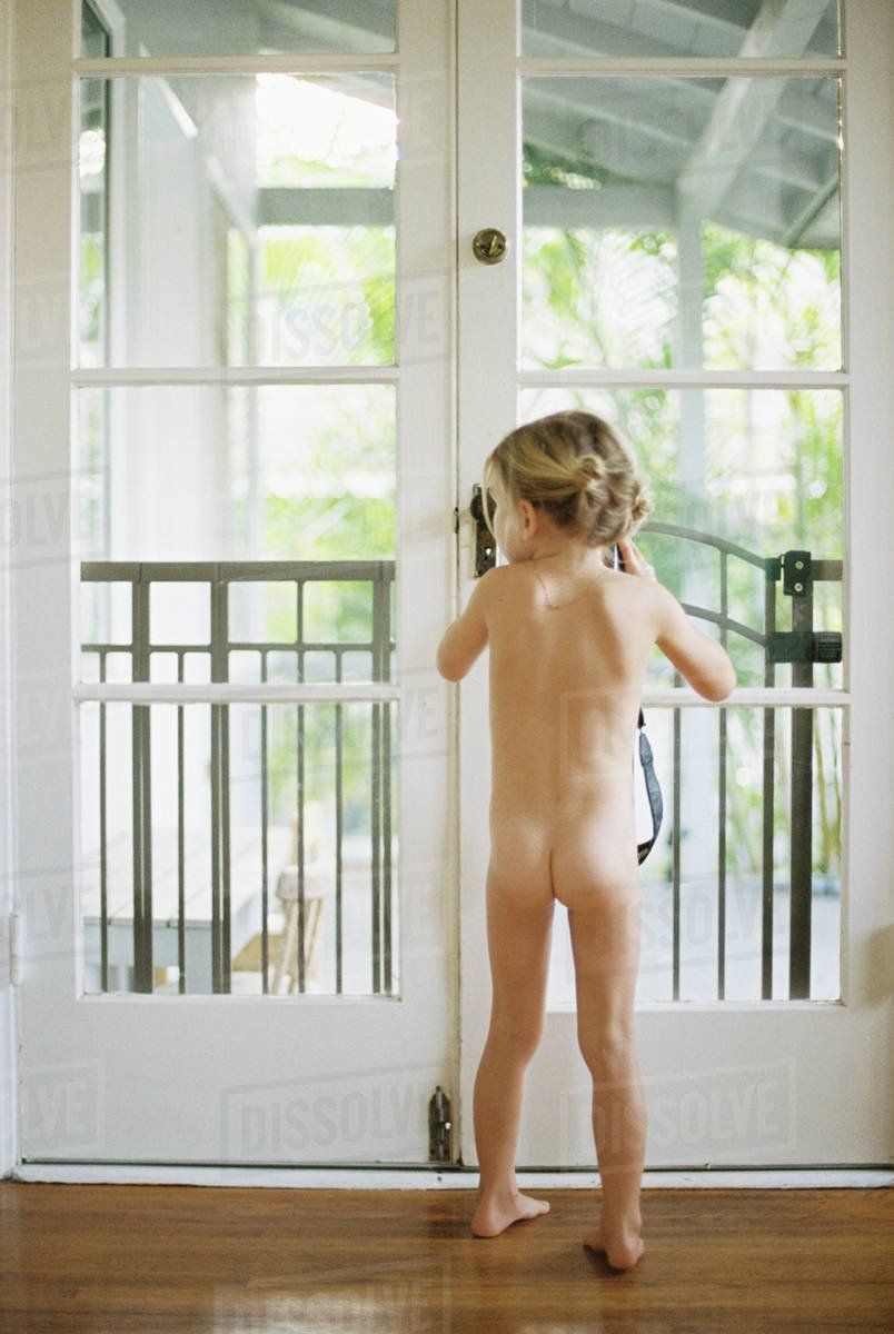 Bug reccomend Girls standing in doorway nude
