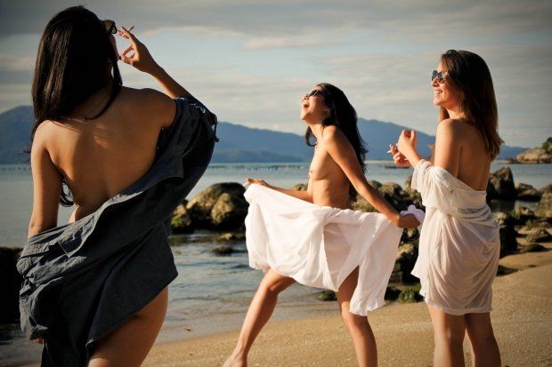 Piston reccomend Singapore nudist beach