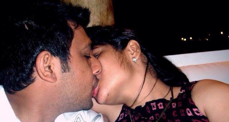 indian girl nude fucking and kissing