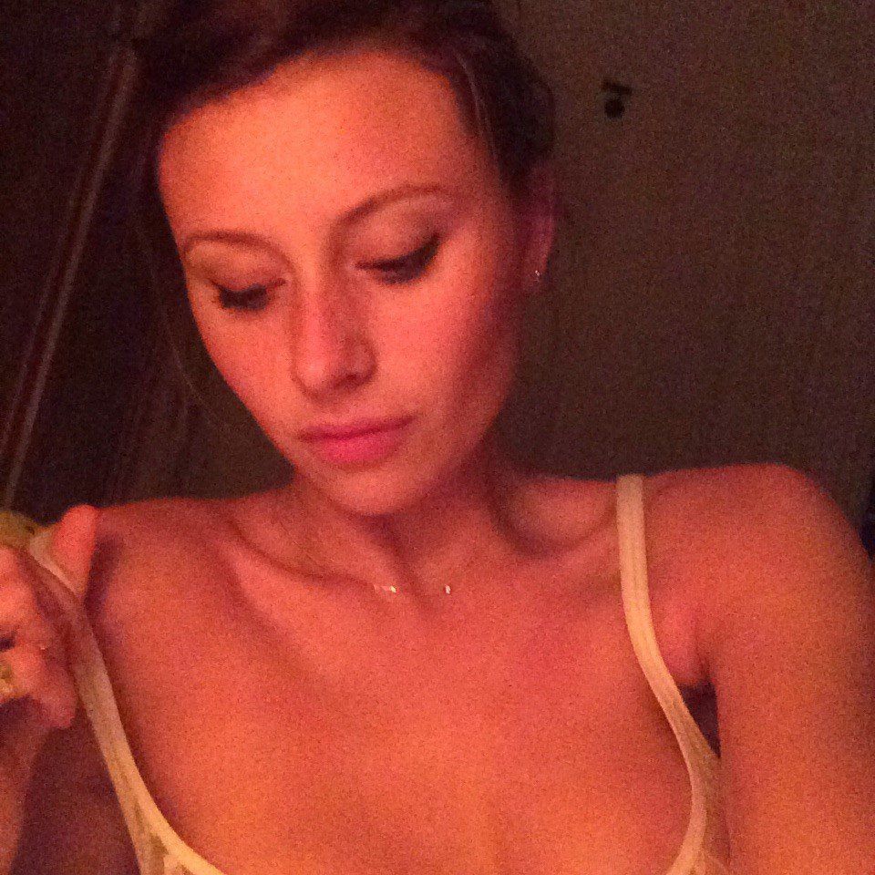 Miss G. reccomend Aly michalka sex video