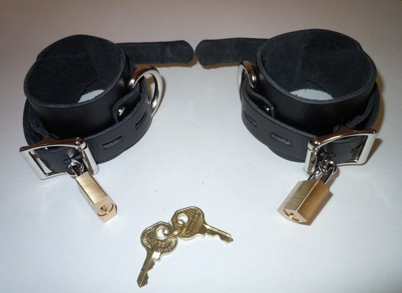 best of Leather Bdsm handcuffs