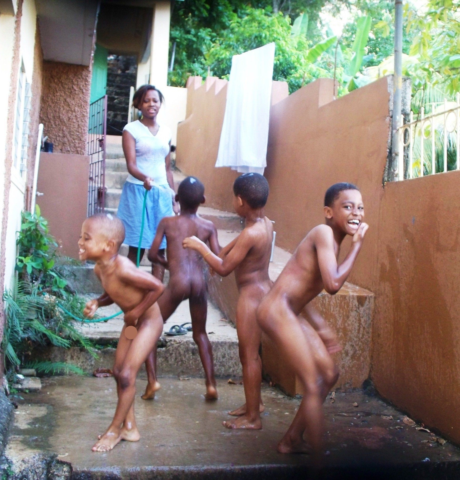 Mature handjob boy bath clips - Real Naked Girls