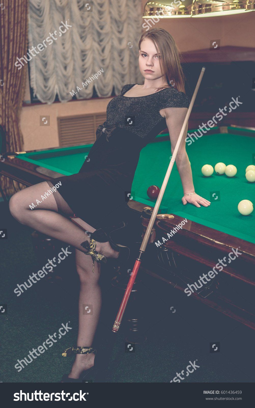 Sexy women playing pool pictures
